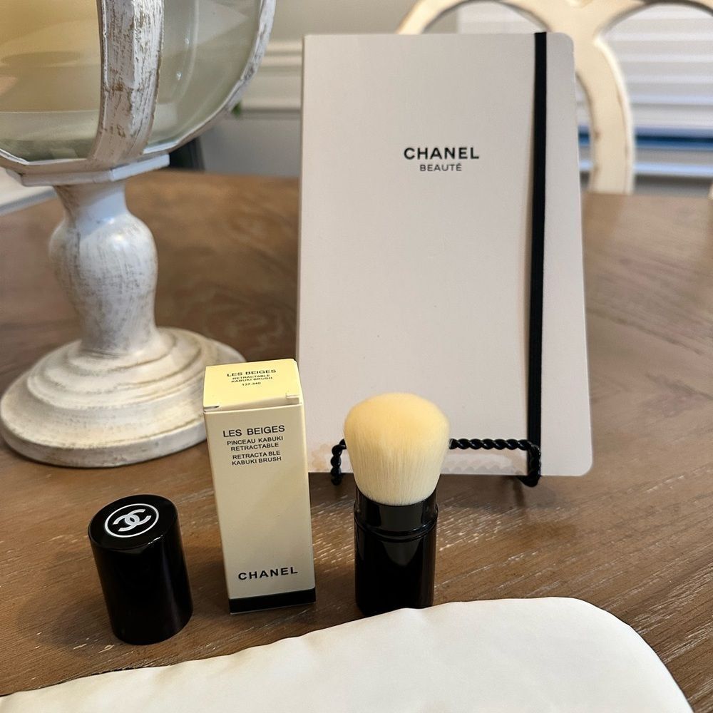 Chanel Beauty bundle (NEW) - Picture 7 of 10